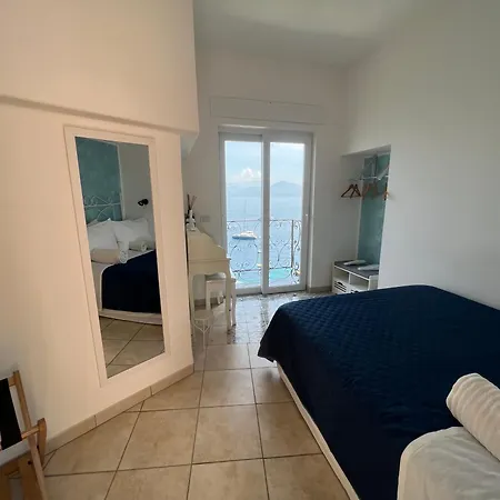 La Terrazza Sul Mare Bed and breakfast 2*