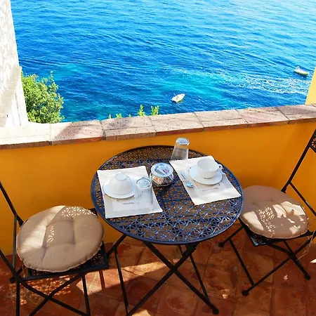 La Terrazza Sul Mare Bed & Breakfast 4*