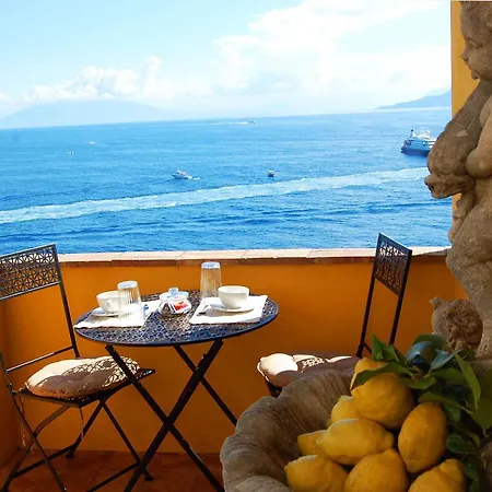 La Terrazza Sul Mare Bed & Breakfast