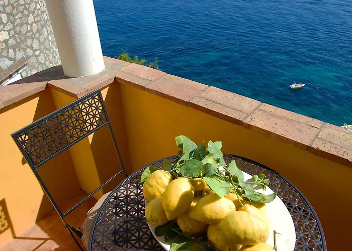 La Terrazza Sul Mare 4* كابري